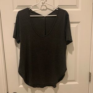Lululemon size 12 black tee